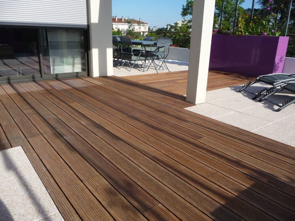 Buzon Pedestals Can Be Used With Nearly Any Decking Material