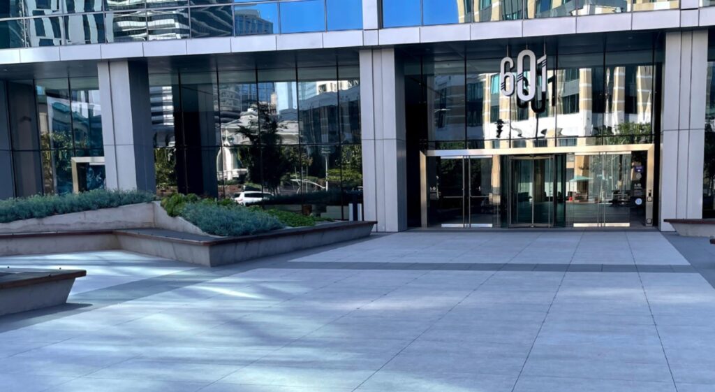 Slope Surface Design with Buzon Pedestals at 601 City Center