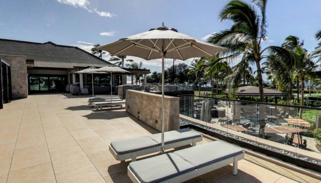 Glass Balustrade at Edge of Porcelain Paver Terrace