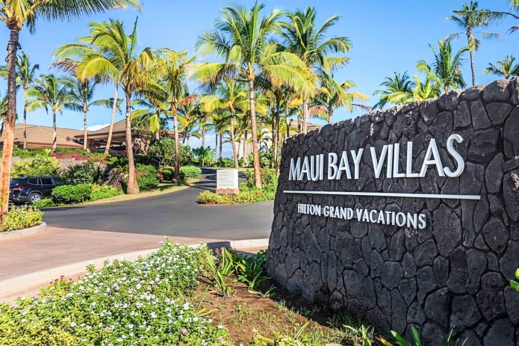 Maui Bay Villas Entrance Sign