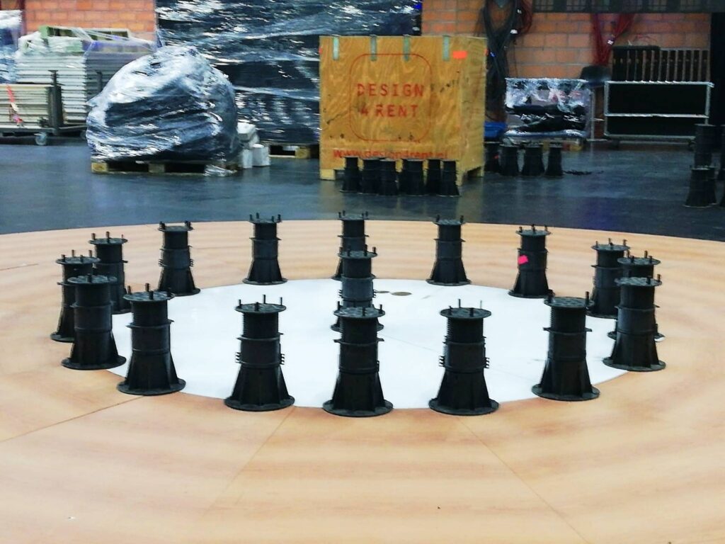 Ring of Buzon Pedestals to Support Circular Stage