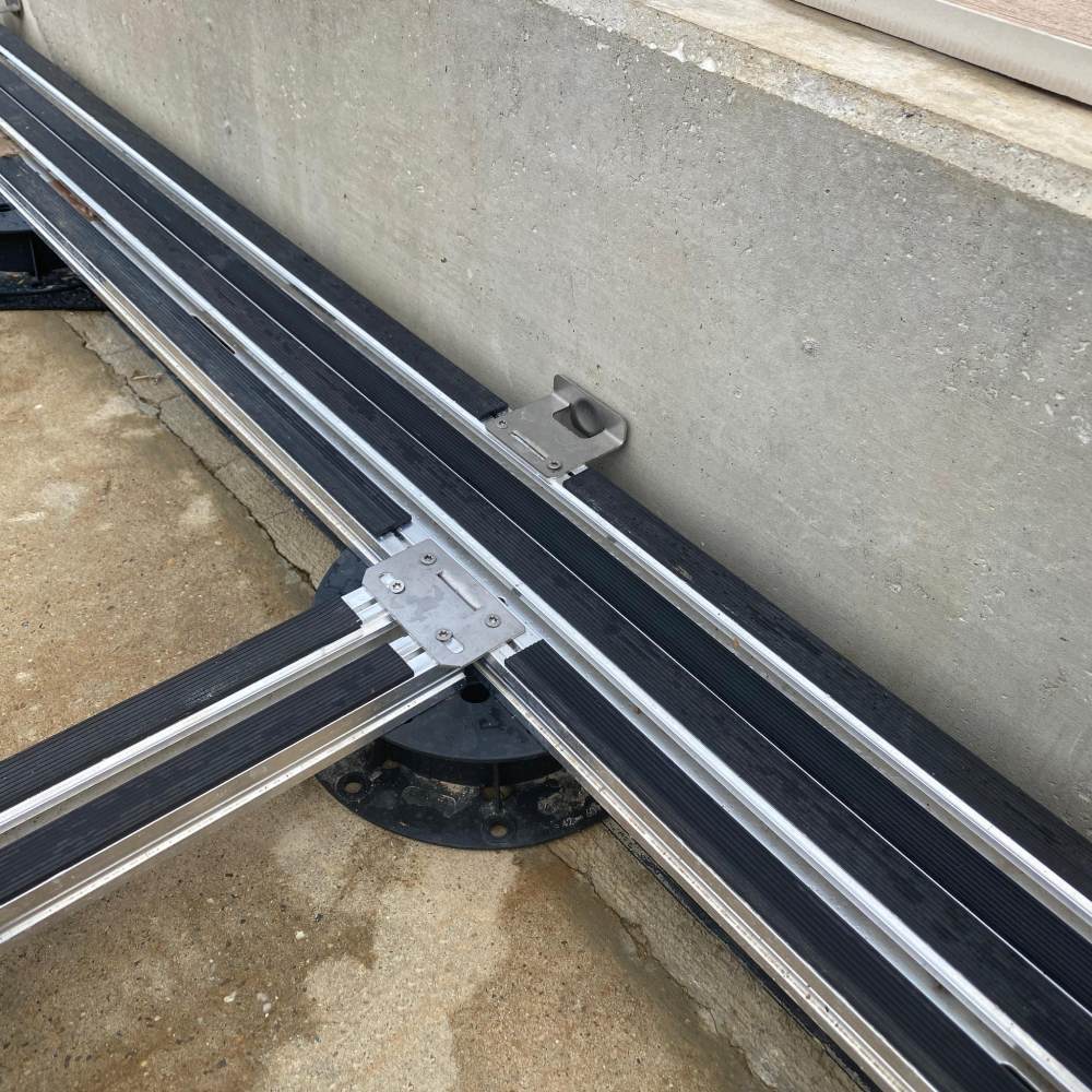 E-BRS-WALL Accessory for Buzon Paver Pedestal System